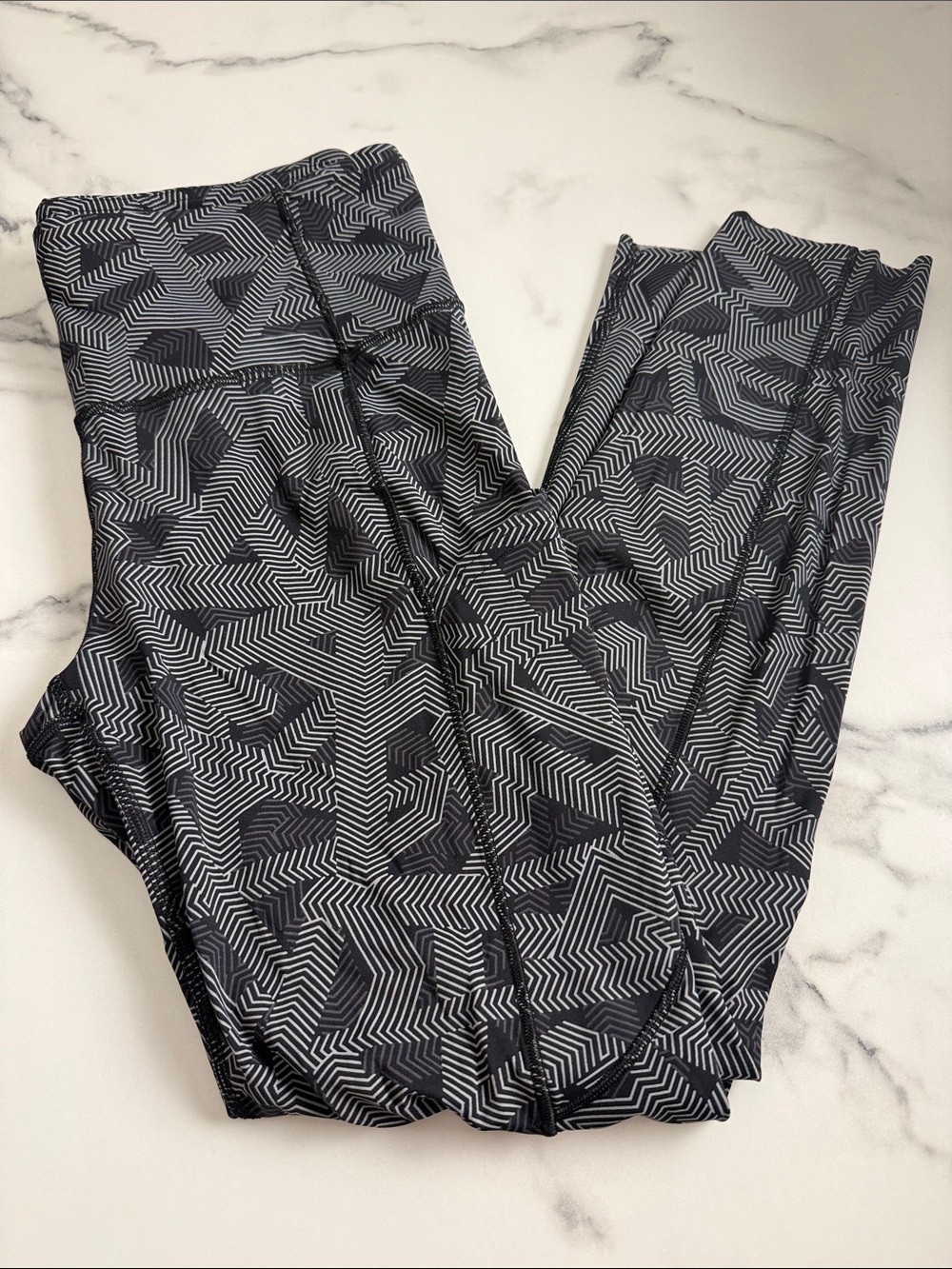 Fast and free size 8 high rise tight 25 inch inseam